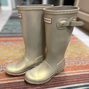 Hunter Nebula rain boots size 1 pale gold